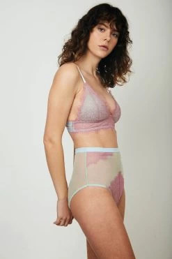 DORA LARSEN FREYA HIGH WAIST KNICKER -Varley Store 90 c8cb8a8e 8abc 4fbc 96ee a1d412c3bf46