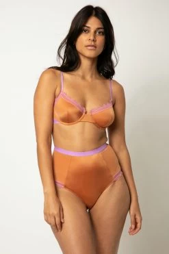 DORA LARSEN CYDNEY LACE TRIM UNDERWIRE BRA -Varley Store DLEcomAugust210011 1 c746331c f18e 4de3 8f74 efa6444ac4d9