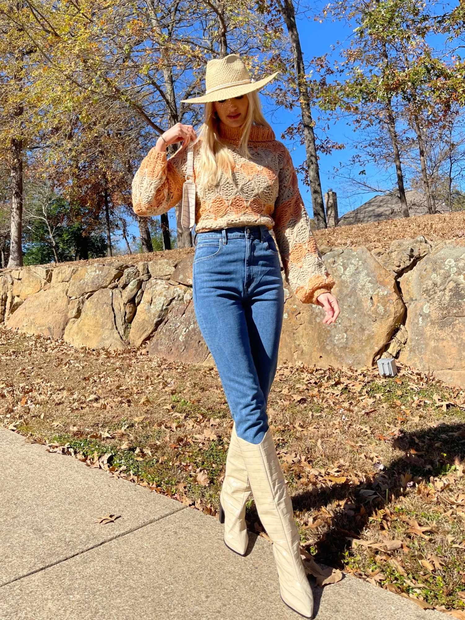 OPEN-KNIT CHUNKY TURTLENECK SWEATER 4 OPEN-KNIT CHUNKY TURTLENECK SWEATER - Image 4