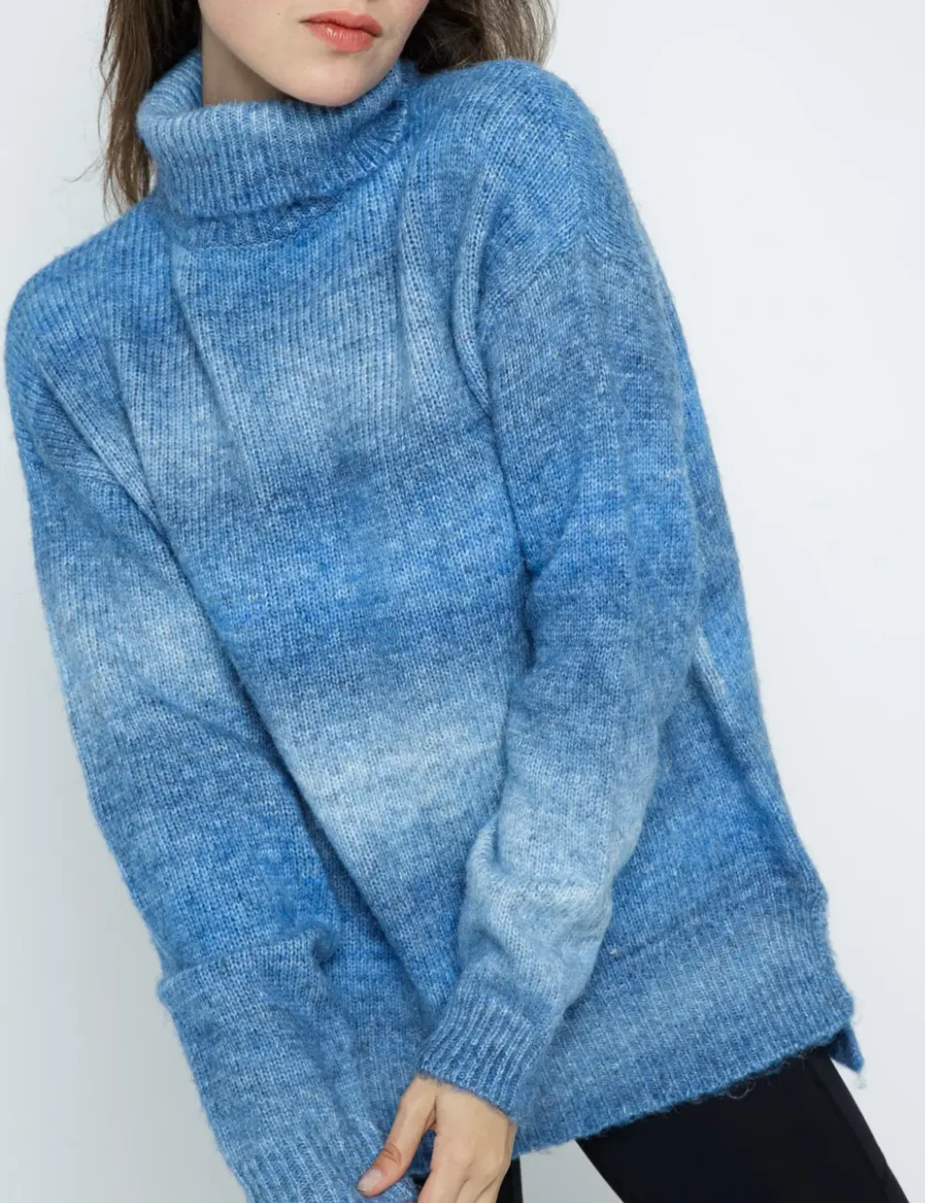 OMBRÉ TURTLENECK SWEATER 7 OMBRÉ TURTLENECK SWEATER - Image 7