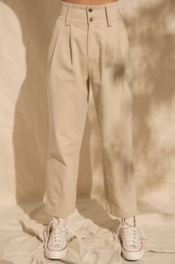 KATE STRAIGHT-LEG PLEATED PANTS -Varley Store ScreenShot2021 11 07at7.39.40AM