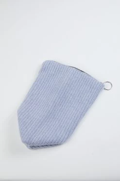 SLOUCHY HOLD-TO CLUTCH