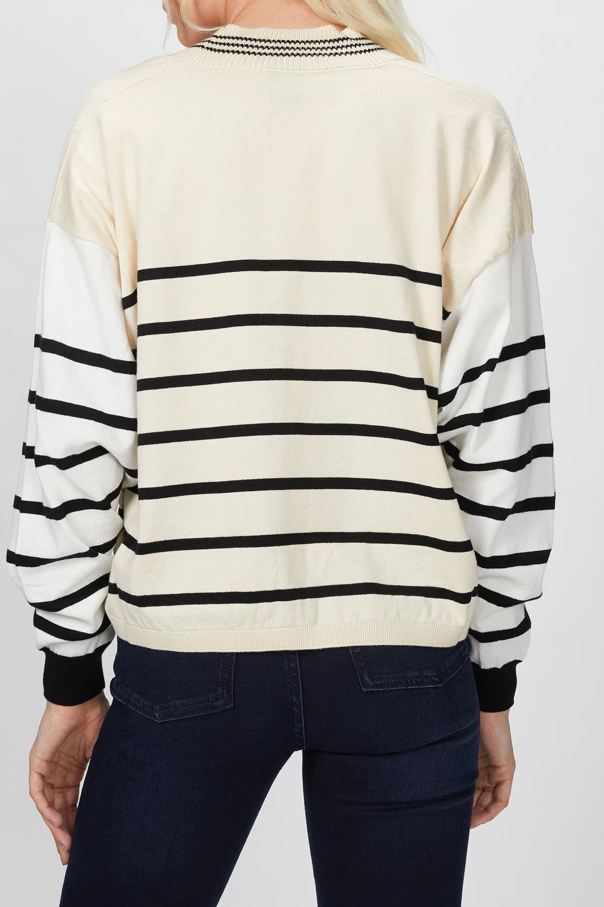 NUDE V-NECK SWEATER 5 NUDE V-NECK SWEATER - Image 5