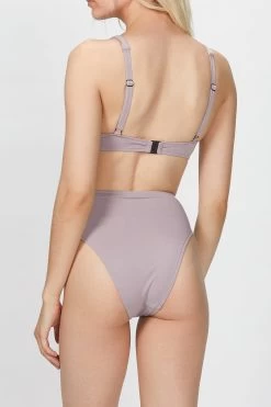 MATTIE BIKINI TOP -Varley Store SilenceCoJune29 658