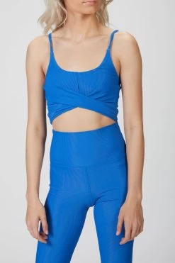 KENZIE TOP 8 KENZIE TOP -Varley Store SilenceCoStudioOnModelDec320206236