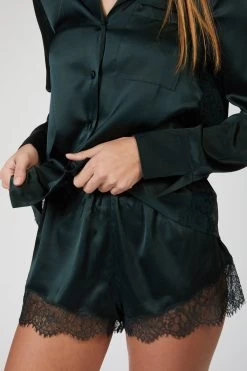 ESTI -Varley Store SilenceCoStudioOnModelDec320206450