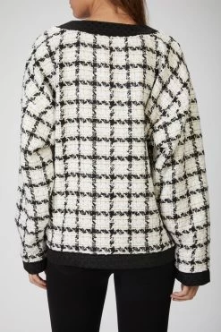 SISTER JANE SUPPER CLUB TWEED CARDIGAN 9 SISTER JANE SUPPER CLUB TWEED CARDIGAN -Varley Store SilenceCoStudioOnModelDec320206560