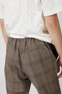 PULL-ON TROUSER 10 PULL-ON TROUSER -Varley Store SilenceCoStudioOnModelDec320206579