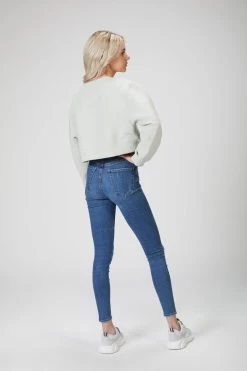 Varley ALBATA SWEATER 8 Varley ALBATA SWEATER -Varley Store SilenceCoStudioOnModelDec320206941