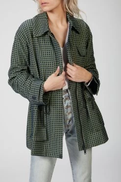 Stine Goya NIKLAS JACKET -Varley Store SilenceCoStudioOnModelDec320207117