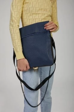 STANDARD BUFFALO PARCEL -Varley Store SilenceCoStudioOnModelDec320207290