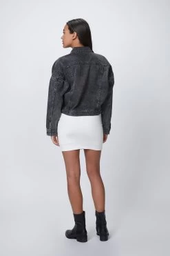 THE RYDER CROPPED ORGANIC DENIM JACKET -Varley Store SilenceCoStudioonModelCheyenneDec320201893