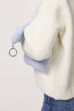 SLOUCHY HOLD-TO CLUTCH -Varley Store SilenceCoStudioonModelCheyenneDec320202216