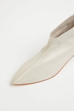 SYLVAN 8 SYLVAN -Varley Store TheSilenceCoAccessoriesApril2320210354