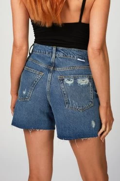 THE MONTY HIGH-RISE DISTRESSED DENIM SHORTS -Varley Store TheSilenceCoCatherineOnModelMarch2020218204
