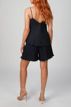 PLISSE PLEAT SHORT -Varley Store TheSilenceCoCatherineOnModelMarch2020218259 cd761868 3f6c 427a aa82 cabeebd905e6