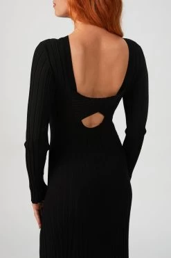 BONNAUDET TRICOT DRESS -Varley Store TheSilenceCoCatherineOnModelMarch2020218555