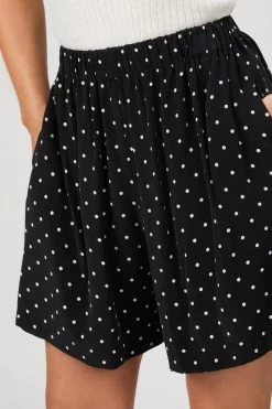 DE LA MOUSSAYE SHORT -Varley Store TheSilenceCoCatherineOnModelMarch2020219006