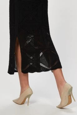PENCIL MIDI SKIRT -Varley Store TheSilenceCoCheyenneOnModelMarch2020210645