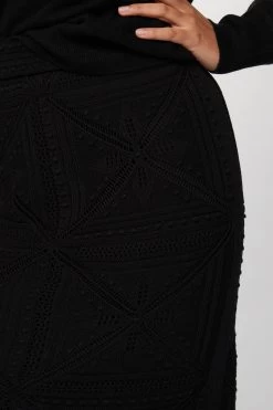 PENCIL MIDI SKIRT -Varley Store TheSilenceCoCheyenneOnModelMarch2020210654