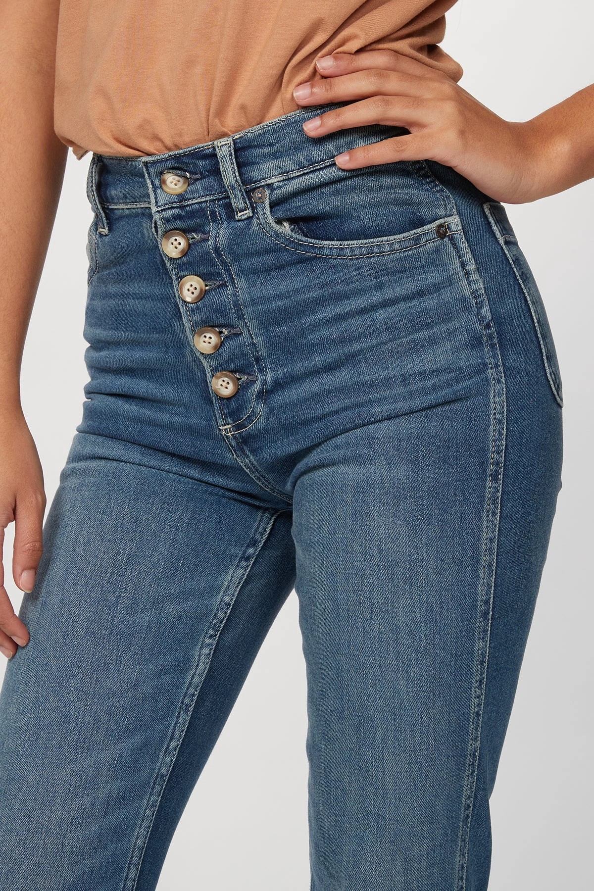THE RICKY HIGH-RISE FLARED JEANS 4 THE RICKY HIGH-RISE FLARED JEANS - Image 4