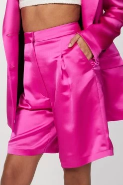 LYALL SHORTS -Varley Store TheSilenceCoCheyenneOnModelMarch2020210721