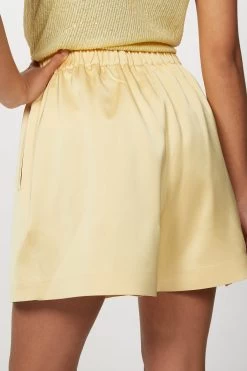 COIRA SHORTS 9 COIRA SHORTS -Varley Store TheSilenceCoCheyenneOnModelMarch2020210867