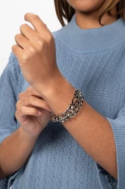 TARAJI BRACELET -Varley Store TheSilenceCoCheyenneOnModelMarch2020211029 d5ce2a4c 0d1e 4f92 bd45 0ab413e4b626