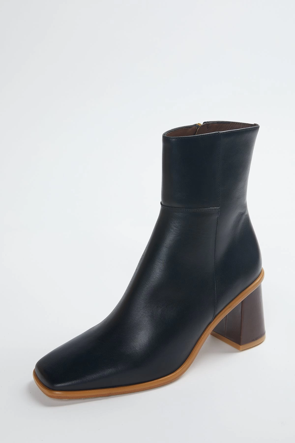 ALOHAS WEST VINTAGE BLACK LEATHER ANKLE BOOTS 5 ALOHAS WEST VINTAGE BLACK LEATHER ANKLE BOOTS - Image 5