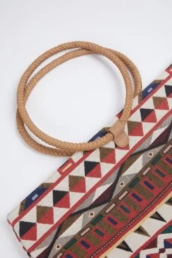 TULUM HANDLOOM LEATHER TOTE 5 TULUM HANDLOOM LEATHER TOTE -Varley Store TheSilenceCoInvisibleMannequinMay1720220518