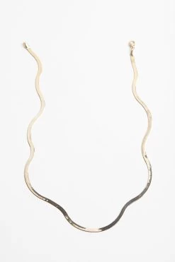 NOUR NECKLACE -Varley Store TheSilenceCoInvisibleMannequinNov1520218741