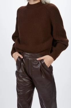 PLEATED LEATHER PANTS -Varley Store TheSilenceCoMarissaDec2020201603