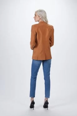 DB TUCK IN BLAZER -Varley Store TheSilenceCoMarissaDec2020202049