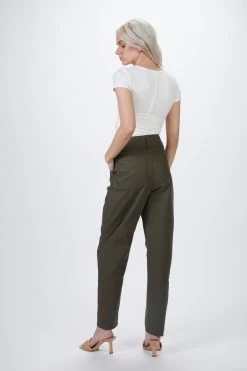 PEGGY -Varley Store TheSilenceCoMarissaDec2020202435