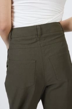 PEGGY -Varley Store TheSilenceCoMarissaDec2020202443