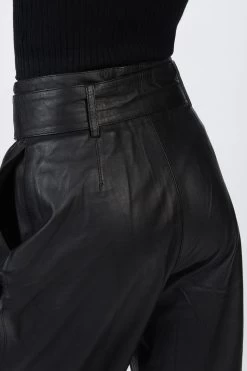PLEATED LEATHER PANT 12 PLEATED LEATHER PANT -Varley Store TheSilenceCoMarissaDec2020202480