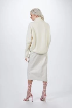 CASHMERE TURTLENECK JUMPER -Varley Store TheSilenceCoMarissaDec2020202537