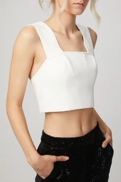 REN CROP TOP -Varley Store TheSilenceCoModelEcommOct1920201151