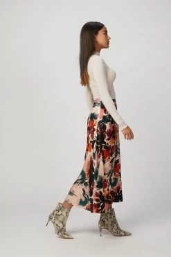 WINNIE -Varley Store TheSilenceCoModelEcommOct1920201743