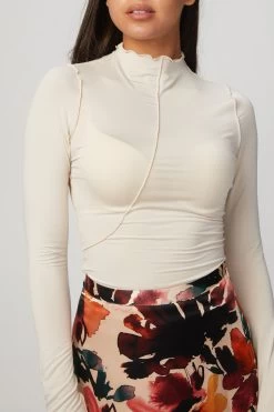 ZANE TOP 7 ZANE TOP -Varley Store TheSilenceCoModelEcommOct1920201756