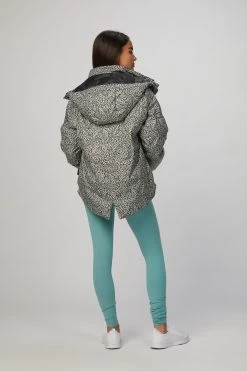 Varley CARMELINE JACKET -Varley Store TheSilenceCoModelEcommOct1920201880