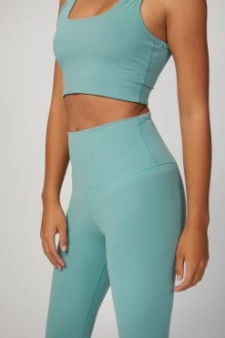 Varley DELTA BRA -Varley Store TheSilenceCoModelEcommOct1920201917