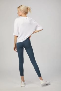 Varley BLACKBURN LEGGING 2.0 -Varley Store TheSilenceCoModelEcommOct1920201999