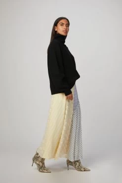 Stine Goya MARIBELLE SKIRT -Varley Store TheSilenceCoModelEcommOct1920202142