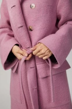 Stine Goya MARGARET COAT 7 Stine Goya MARGARET COAT -Varley Store TheSilenceCoModelEcommOct1920202687