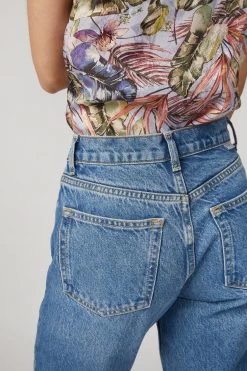 ANABELLA CAMI -Varley Store TheSilenceCoModelEcommOct1920202810