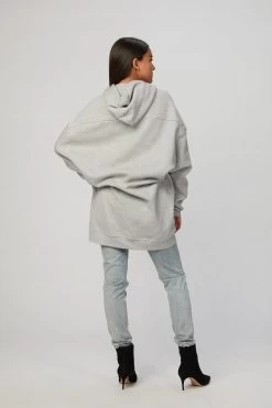 LENA TOP -Varley Store TheSilenceCoModelEcommOct1920202895