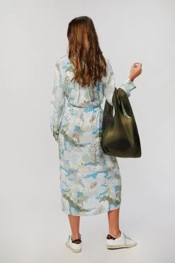 Stine Goya IDUNN HUE BAG -Varley Store TheSilenceCoModelEcommOct2020204386 8c22209f e897 4b86 9e5c e8bedeca3779