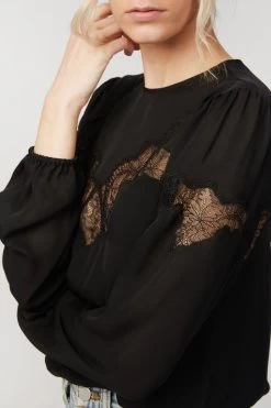 TABITHA -Varley Store TheSilenceCoModelEcommOct2020204931