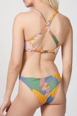 V NECK ONE PIECE COCAR 9 V NECK ONE PIECE COCAR -Varley Store TheSilenceCoOnModel2Jan2620210786 ff6236e2 73c0 4de1 9eab df0bd2136814